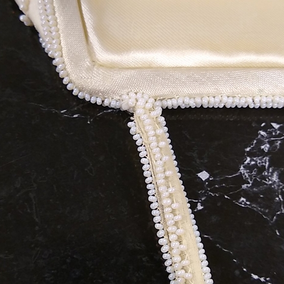 VINTAGE BEADED BAG - Picture 7 of 9